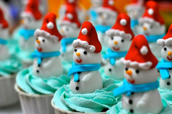 christmas_snowman_cupcakes.jpg
